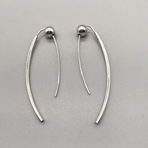 Unique sterling silver V shaped earrings ❤️